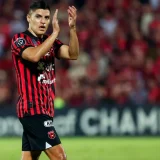 Alajuelense Fans Back Ronaldo Cisneros for Costa Rica Role