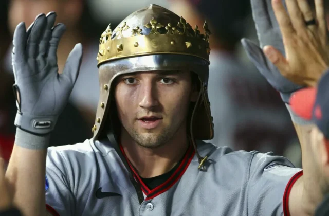 Guardians Rout Royals 11-5, Move Within Reach of AL Central Title
