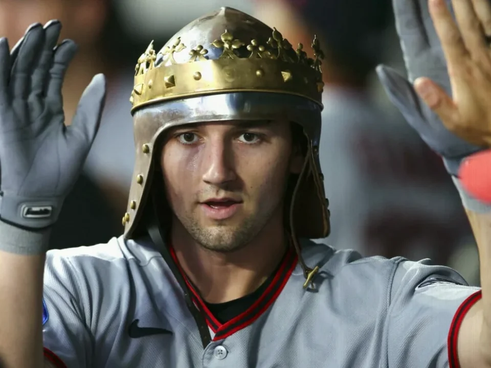 Guardians Rout Royals 11-5, Move Within Reach of AL Central Title
