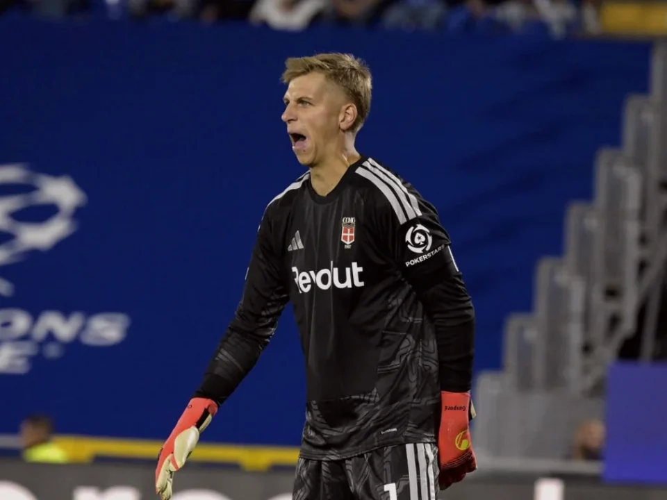Jean Butez Earns First France Call-Up at 31 After Risser Withdrawal