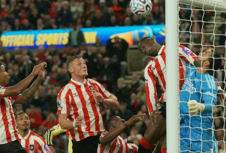 David Raya Shines as Arsenal Beat Sunderland 2-0 to Stay Perfect