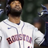 Yordan Alvarez Powers Astros Past Mariners to Reclaim AL West Share