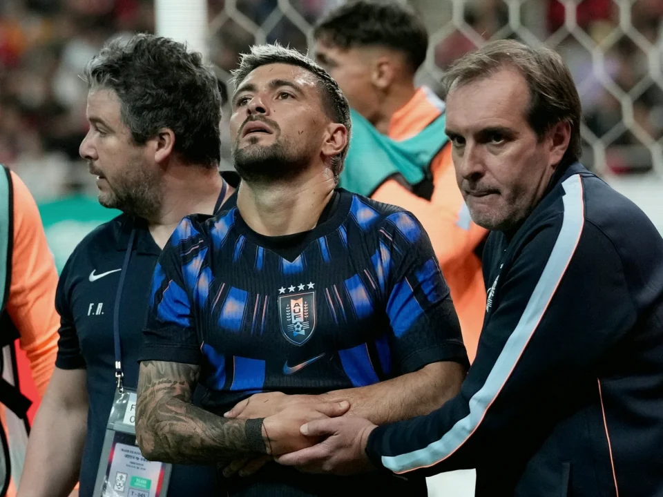 Flamengo Sweat on De Arrascaeta Injury Before Estudiantes Libertadores Semi