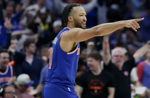 Jalen Brunson Stars With Mariska Hargitay in Emmy Awards Opening Bit