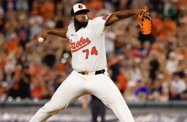Félix Bautista Returns to Orioles Bullpen for Brewers Series