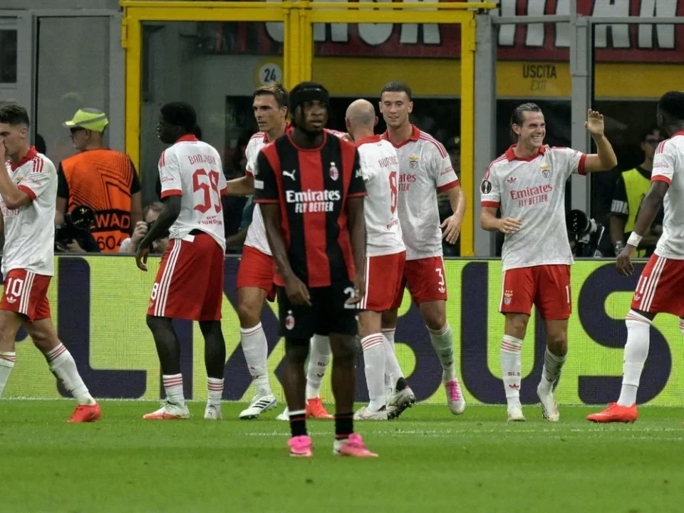 Benfica Stun AC Milan as Enzo Le Fée Sparks Sunderland Europa League Joy