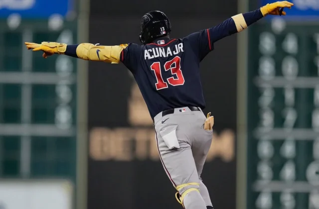 Tyler Mahle Leads Braves Past Astros to Clinch Postseason Return