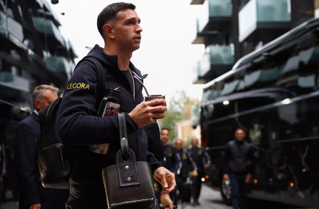 Brentford and Chelsea Confirm Starting XIs for West London Clash