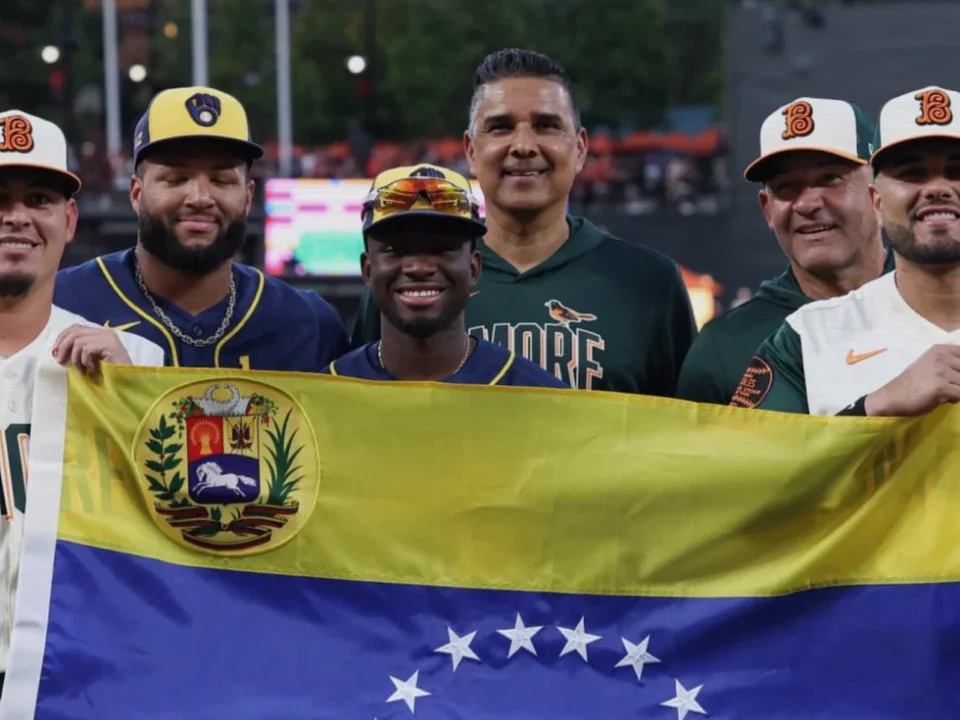 Brewers, Orioles Latino Players Share Camden Yards Heritage Night Ceremony