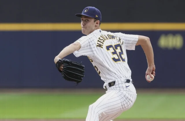 Brewers Tab Misiorowski, Henderson to Open NLDS
