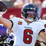 Baker Mayfield Faces Thumb Tests After Buccaneers Loss to Vikings