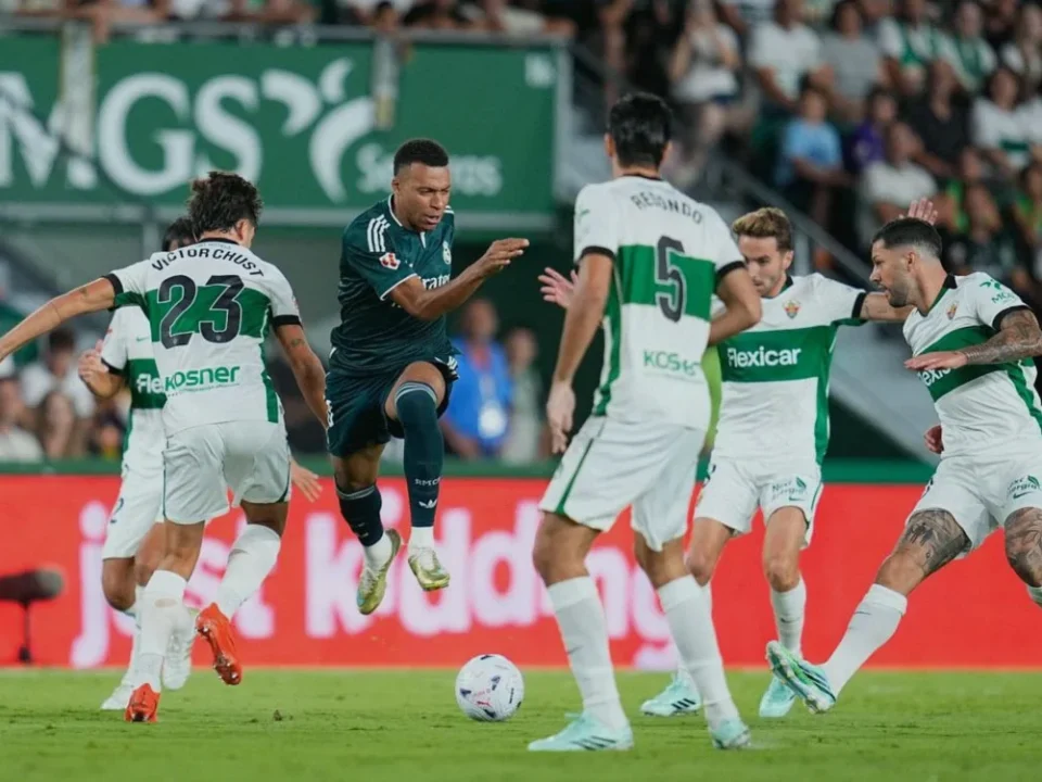 Mbappé Sets Up Espi’s Late Winner as Real Madrid Edge Elche 3-2