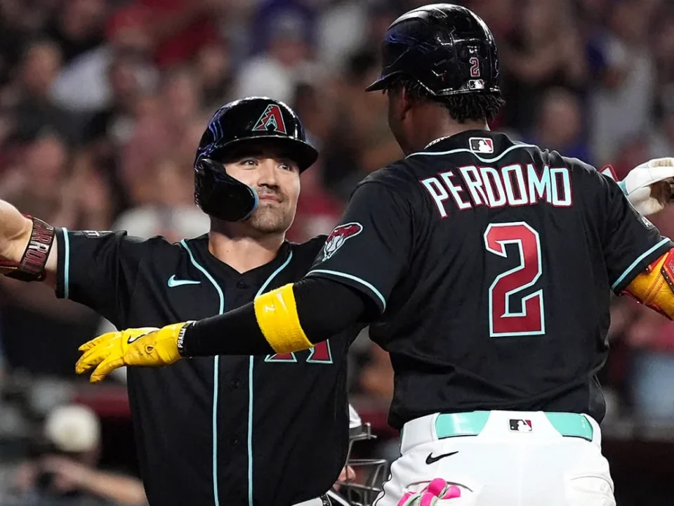 Yankees Rout Diamondbacks 9-2 as Arizona’s Wild Card Skid Reaches Three