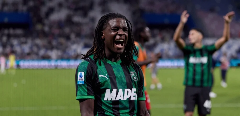 Darryl Bakola Emerges as Juventus and Roma Target After Sassuolo Breakthrough