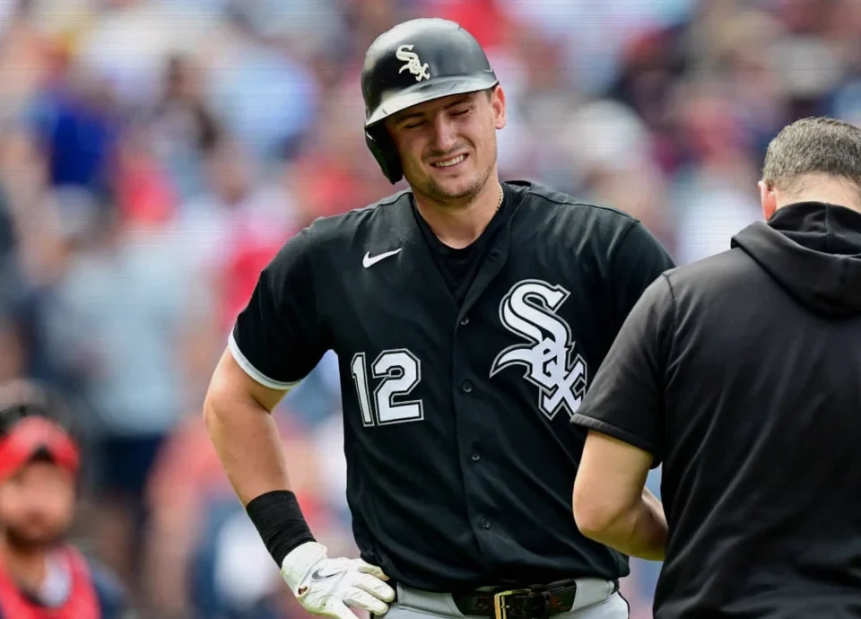 White Sox’s Colson Montgomery Day to Day After Wrist Hit by Sinker