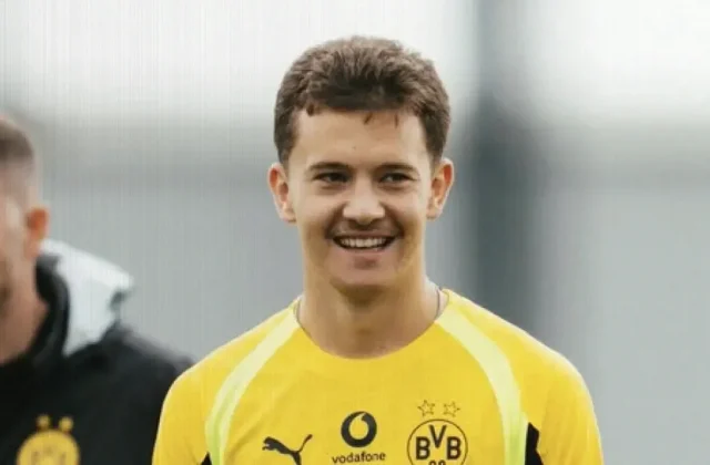 Karetsas Returns to Dortmund Training After Villarreal Collapse