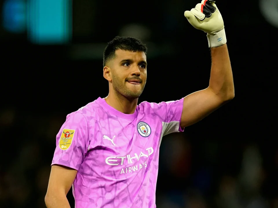 Gerónimo Rulli Debuts as Manchester City Cruise into Carabao Cup Last 16