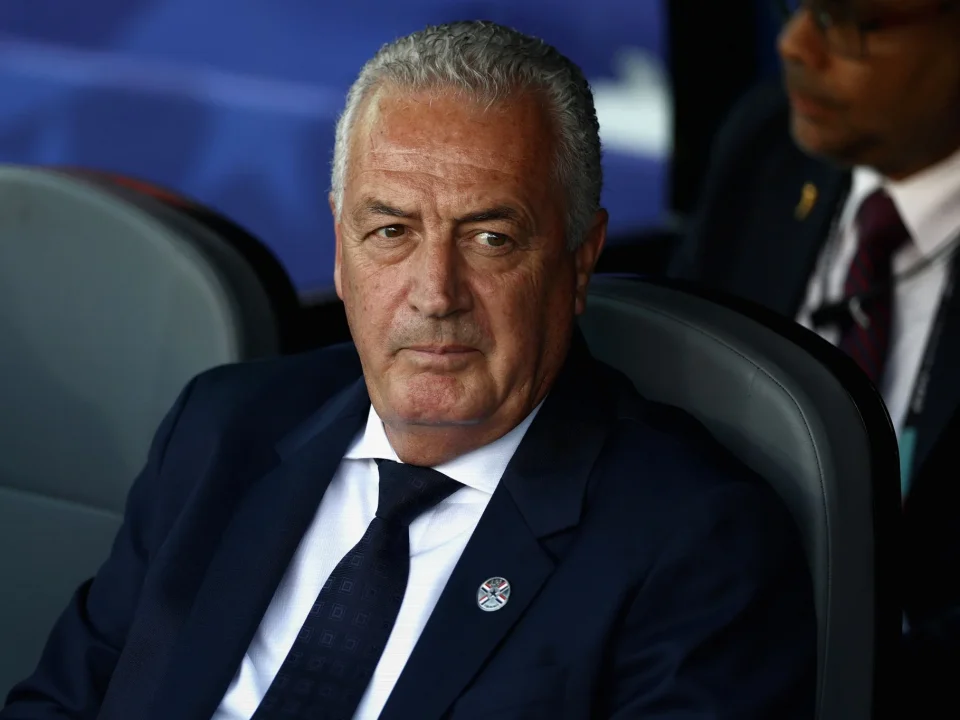 Gustavo Alfaro Names Paraguay Squad for Bolivia and Colombia Tests