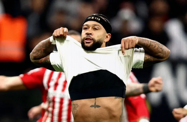 Memphis Depay Misses Late Penalty as Corinthians Exit Libertadores