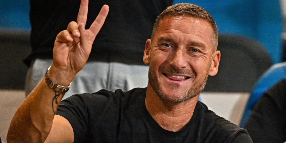 Francesco Totti Celebrates 50th Birthday in Las Vegas with Family and Roma Love