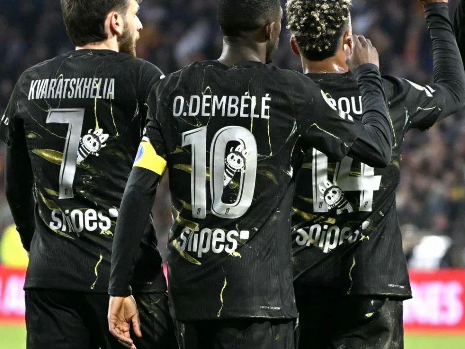 PSG Set to Reveal Dark Green Jordan Third Kit with Central Stripe