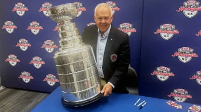 Canadiens Legend Yvan Cournoyer Celebrates Hockeyville With Stanley Cup