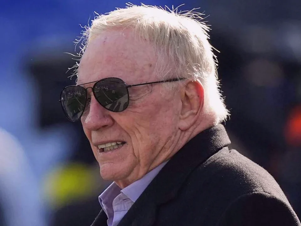 Jerry Jones Urges Cowboys Response After Giants Rout in Opener