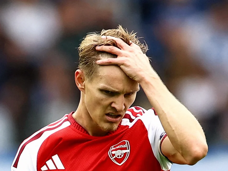 Brighton Hammer Arsenal 3-0 to Dent Premier League Title Hopes