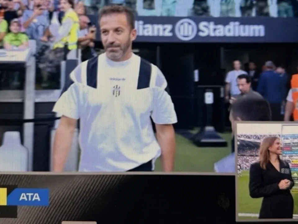 Spalletti Joins Allianz Stadium Ovation for Juventus Icon Del Piero