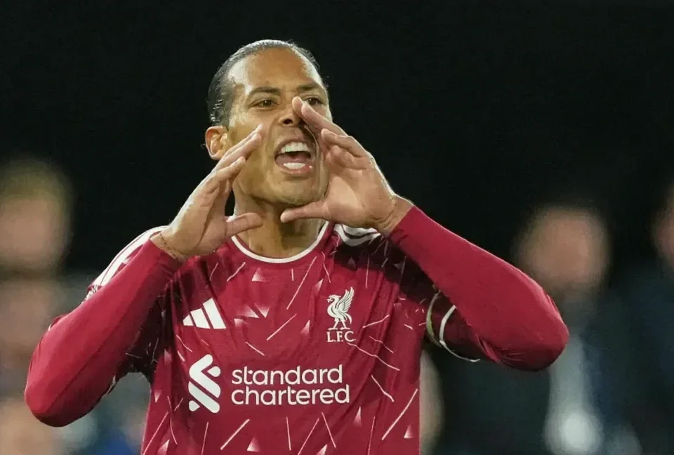 Xavi Set to Recall Van Dijk in First Netherlands Squad