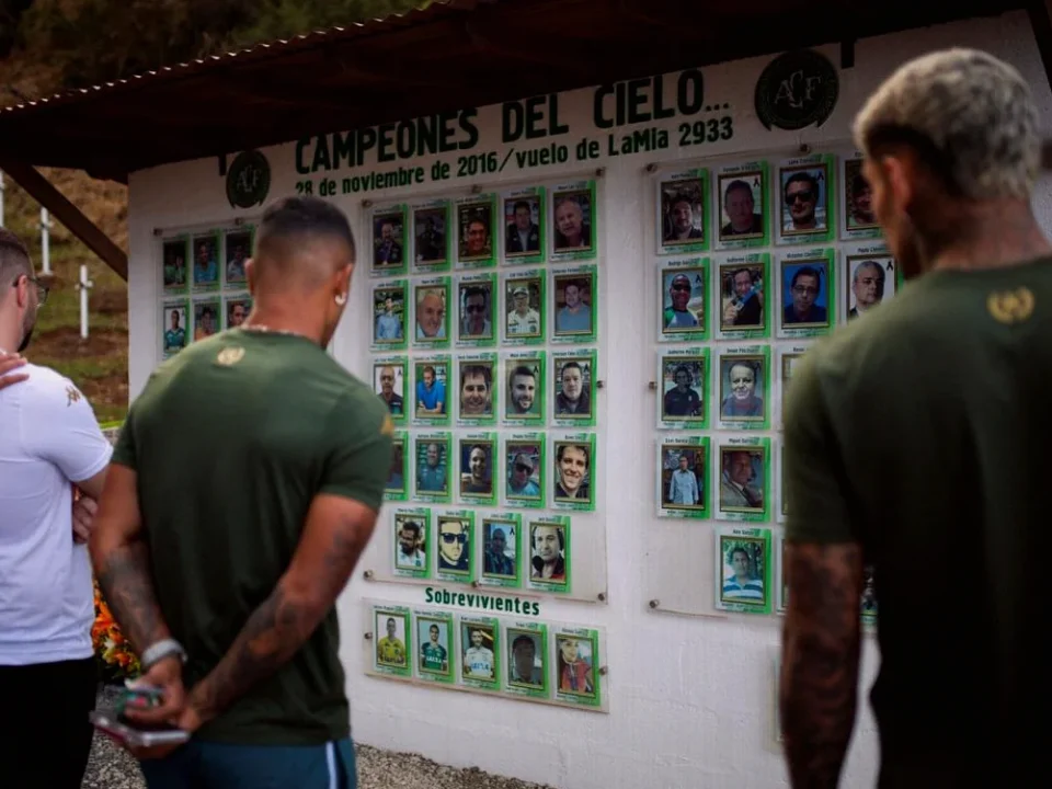 Atlético Nacional and Chapecoense Mark 10 Years Since Plane Tragedy