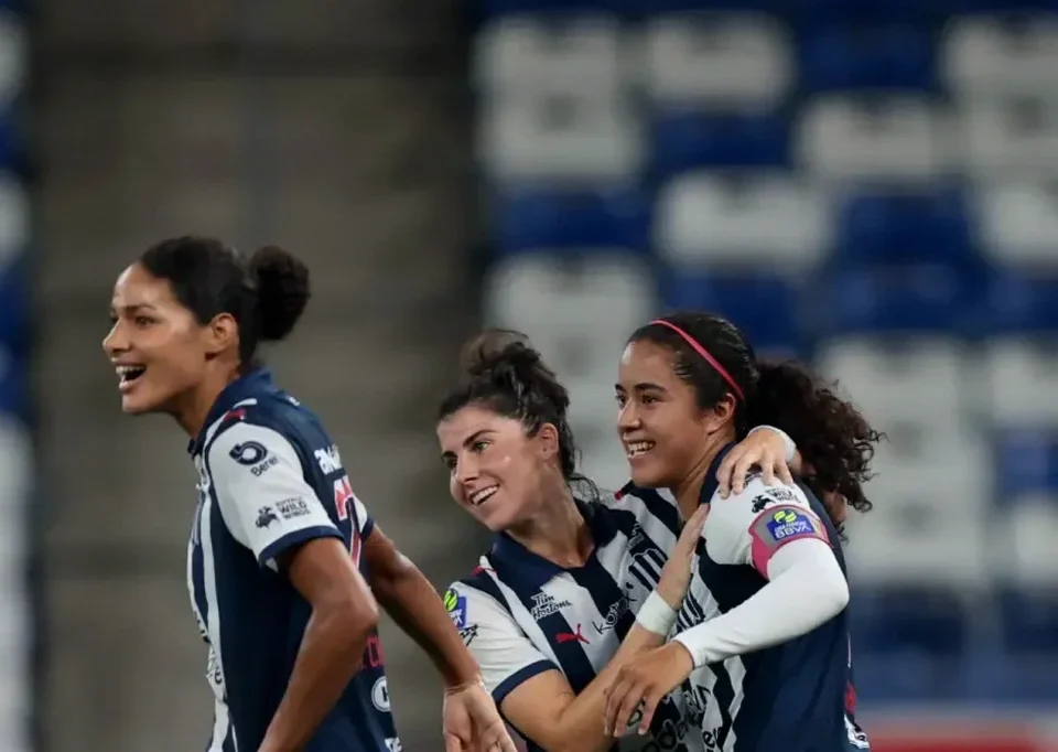 Lucía García Nets Twice as Monterrey Crush Necaxa 10-0