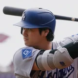 Dodgers Reach 100 Wins as Ohtani Heads Into October Spotlight