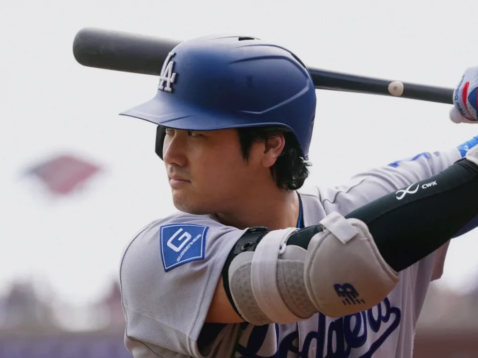 Dodgers Reach 100 Wins as Ohtani Heads Into October Spotlight