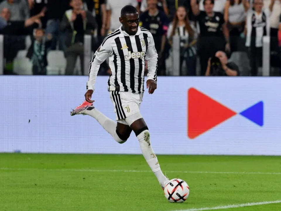 Randal Kolo Muani Targets Juventus Return After Finger Surgery