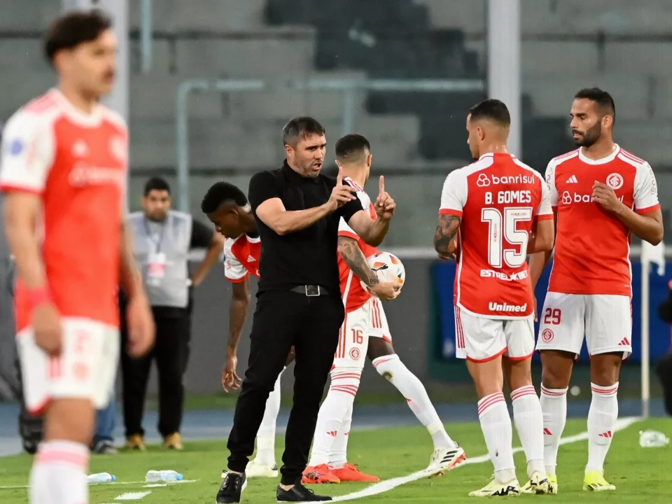 Internacional Sack Paulo Pezzolano After São Paulo Defeat
