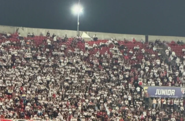 São Paulo Fans Protest After Copa Sudamericana Exit Against Internacional