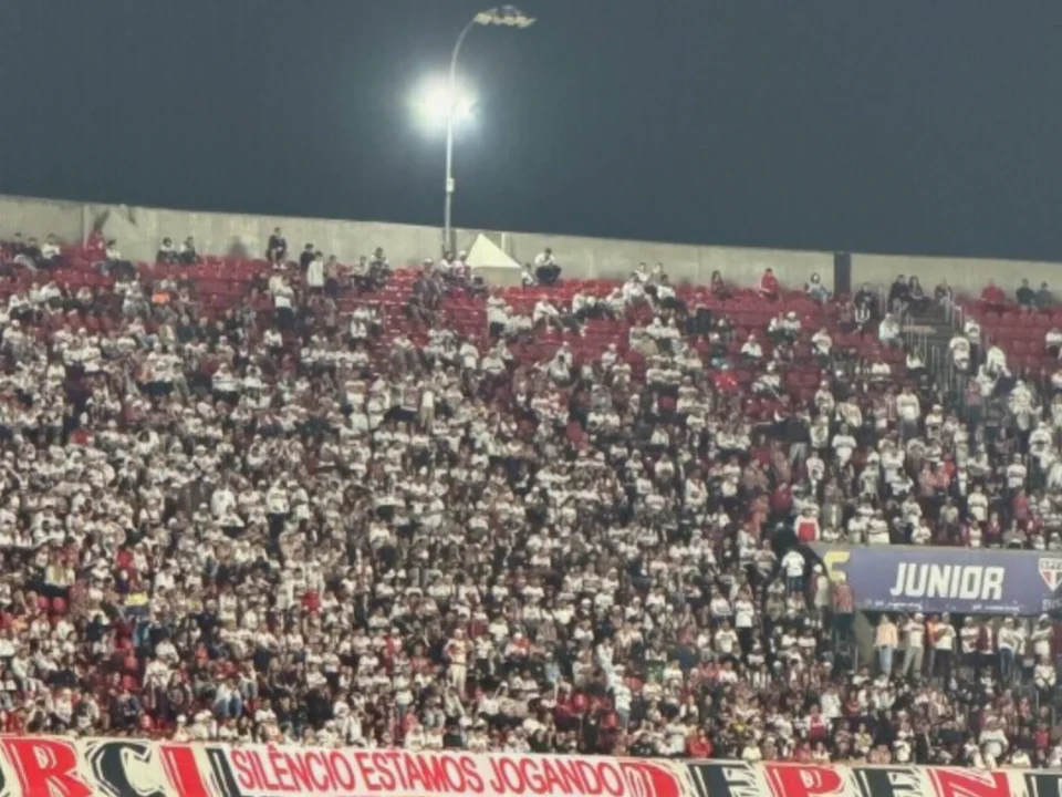 São Paulo Fans Protest After Copa Sudamericana Exit Against Internacional