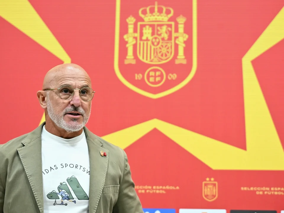 Luis de la Fuente Refreshes Spain Squad with Huijsen and Fermín Called Up