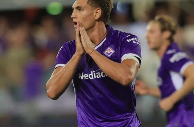 Fiorentina vs Napoli: Pellegrino Starts as Politano Leads Napoli Attack