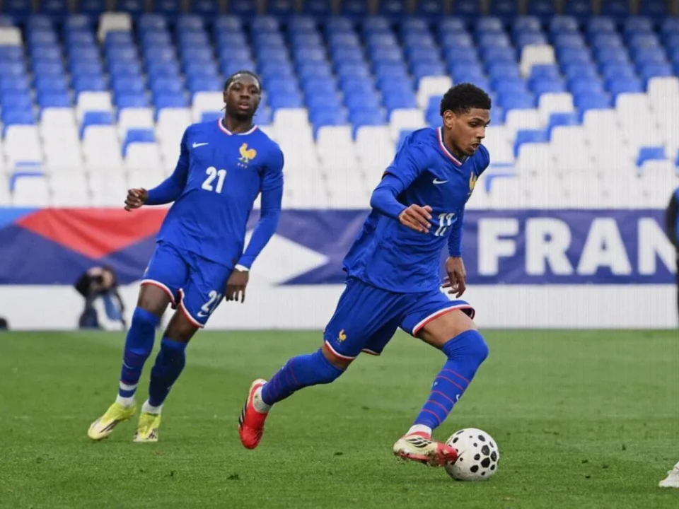 Ethan Mbappé and Senny Mayulu Leave France U21 Squad for Medical Checks