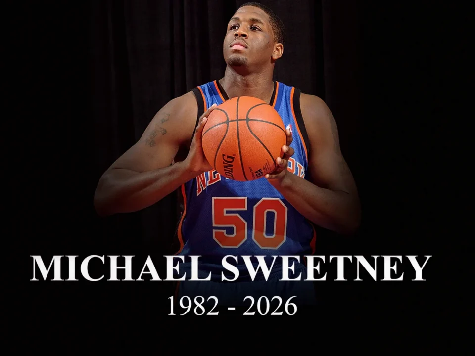 Michael Sweetney, Former Knicks and Bulls Forward, Dies at 43