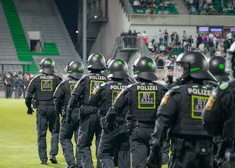 DFB Makes Home Clubs Pay Police Costs for High-Risk Matches