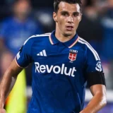 Frosinone vs Como: Ghedjemis and Douvikas Set for Key Roles
