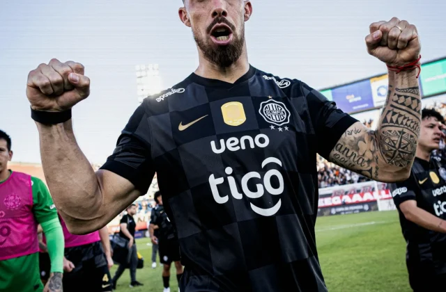 Gabriel Ávalos Scores First Olimpia Goal in 3-0 Win Over San Lorenzo