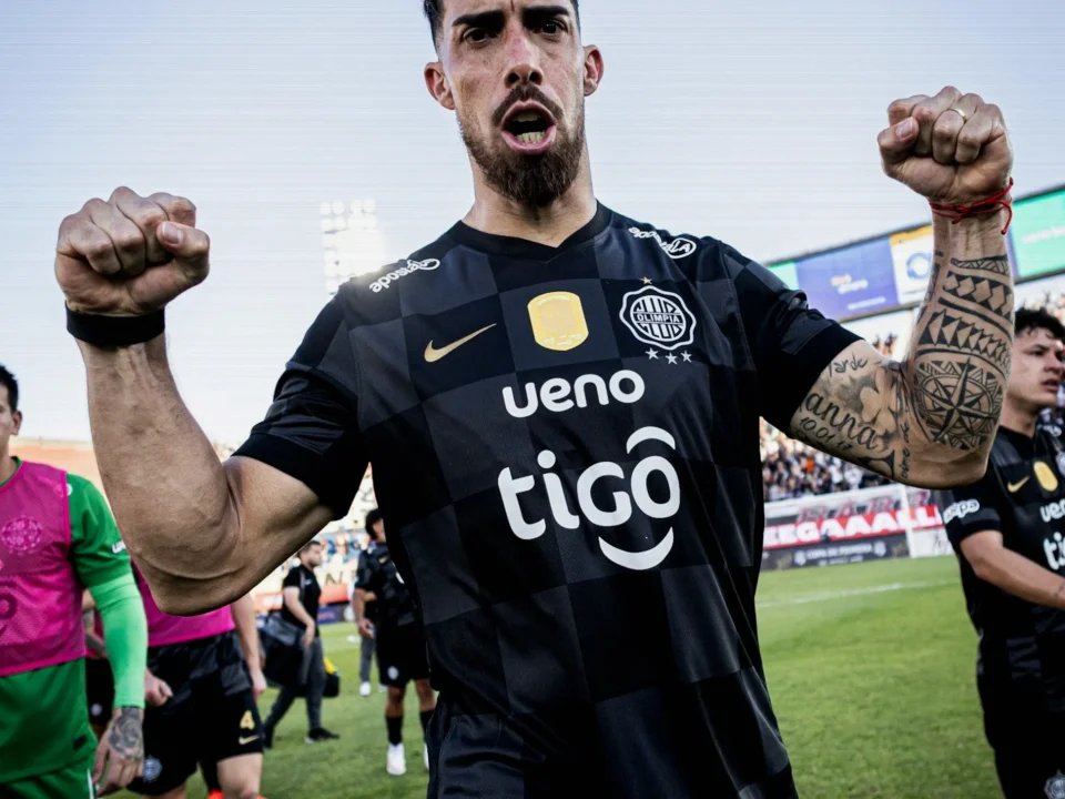 Gabriel Ávalos Scores First Olimpia Goal in 3-0 Win Over San Lorenzo
