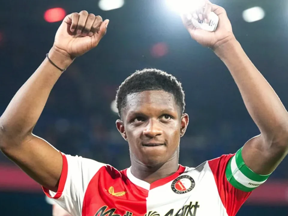 Givairo Read Eyes Xavi’s Netherlands Call-Up After Feyenoord Rise