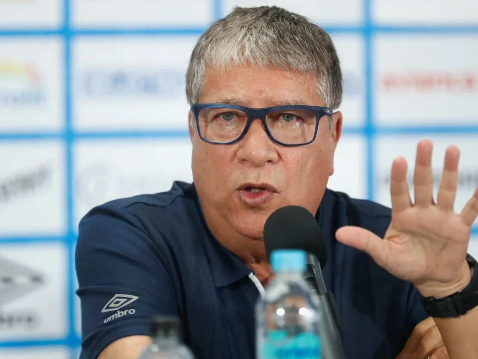 Hernán Gómez Takes Responsibility After El Salvador’s 6-0 Humiliation