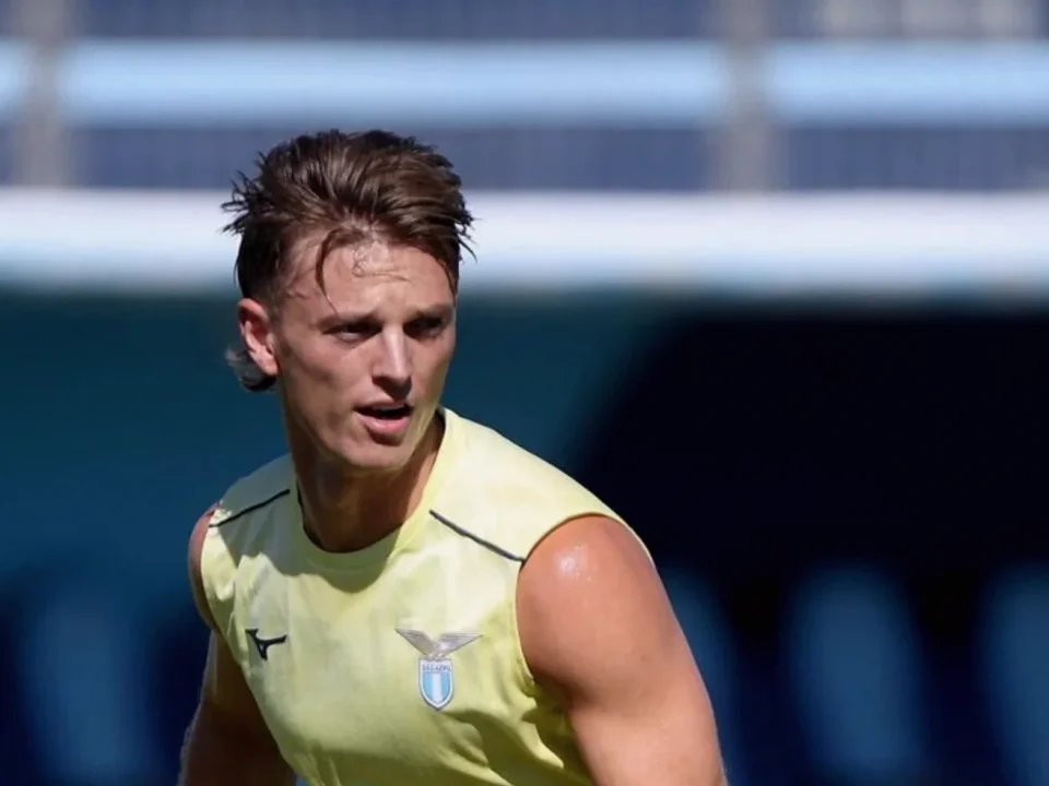 Lazio Sweating Over Gudmundsson’s Shoulder Injury After Iceland Duty