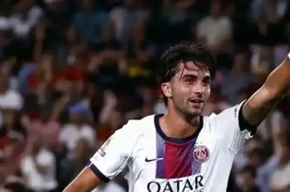 PSG Considered De Ketelaere Before Opting for Ferran Torres